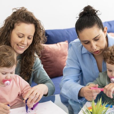 Garde d'enfants à domicile : comment choisir un intervenant de confiance ?