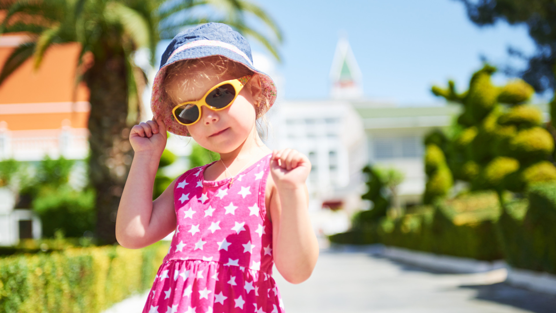 Chapeau anti-UV bébé et enfant : nos critères de sélection pour une protection optimale
